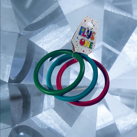 Vintage Wood Bangle Set - Picture 2 of 12